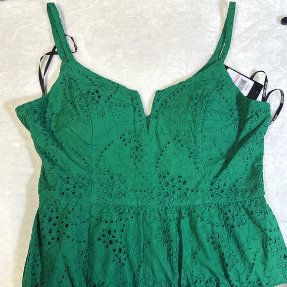 GUESS Women's Cotton Eyelet Asymmetric Midi Dress- Size 10 - Picture 6 of 10